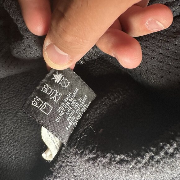 Arcteryx Covert Fleece Full Zip Womens Medium Black Polartec Gorpcore - Picture 7 of 12